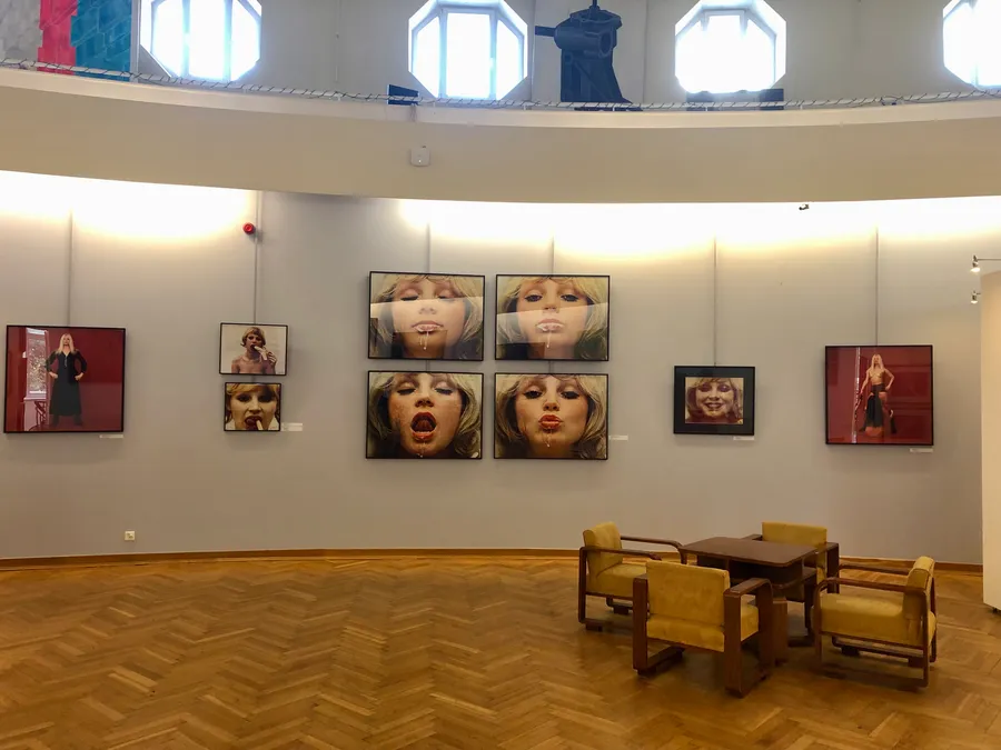 LETNI SALON SZTUKI